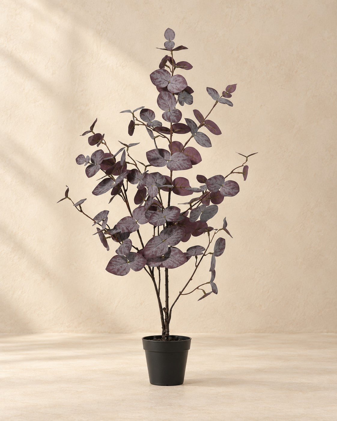 Kunstplant Eucalyptus paars (Eucalyptus sp.) van 86 cm hoog in pot van 13 cm