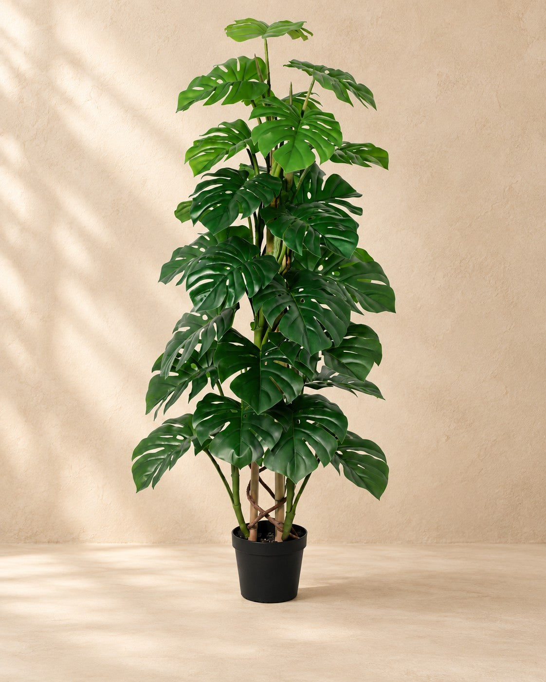 Kunstplant Monstera Monkey Leaf (Monstera adansonii) van 125 cm hoog in pot van 18 cm