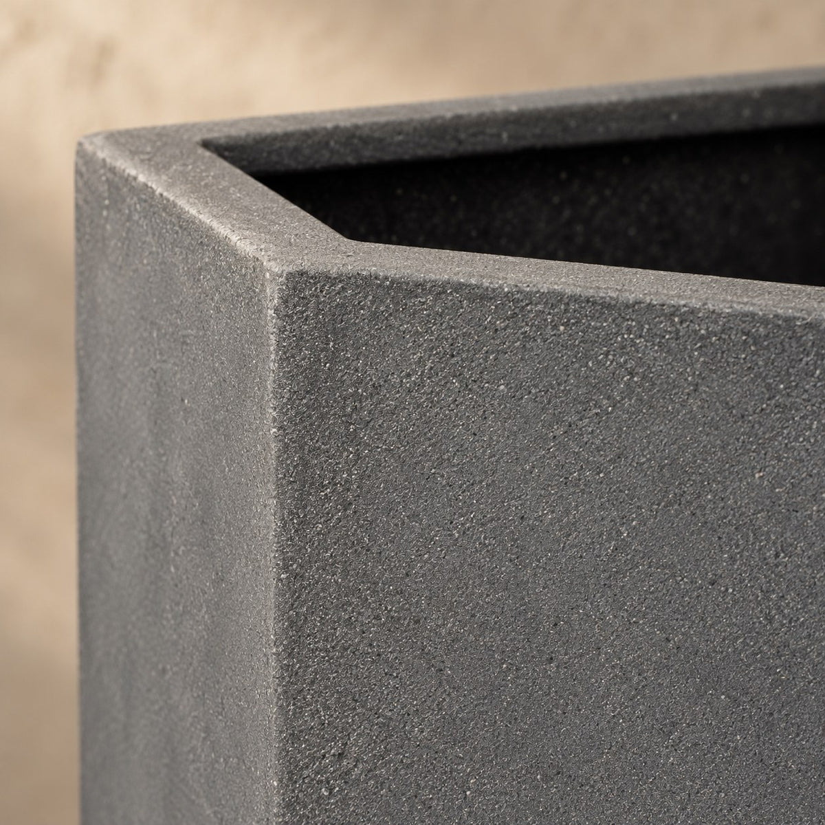 Sierpot Block Grey Ø60 x H60 cm, detail van het oppervlak