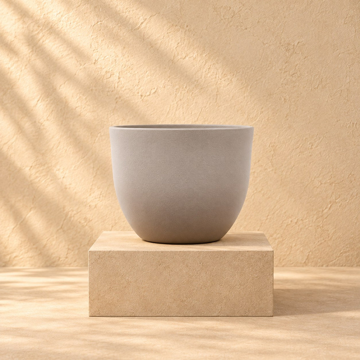 Dekorativ potte Eggy Taupé Ø55 x H51 cm