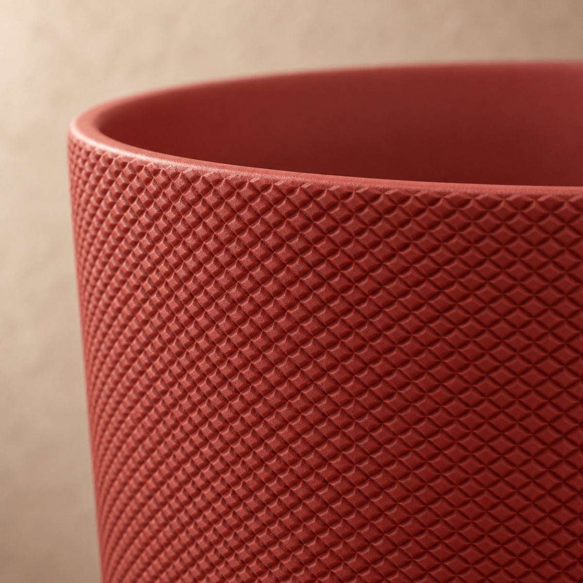 Pot décoratif Elho Jazz Round rouge toscan Ø19 x H18 cm, détail de la surface