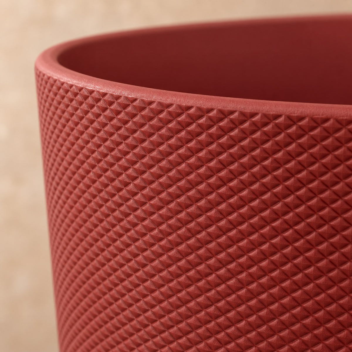 Pot décoratif Elho Jazz Round rouge toscan Ø26 x H24 cm, détail de la surface